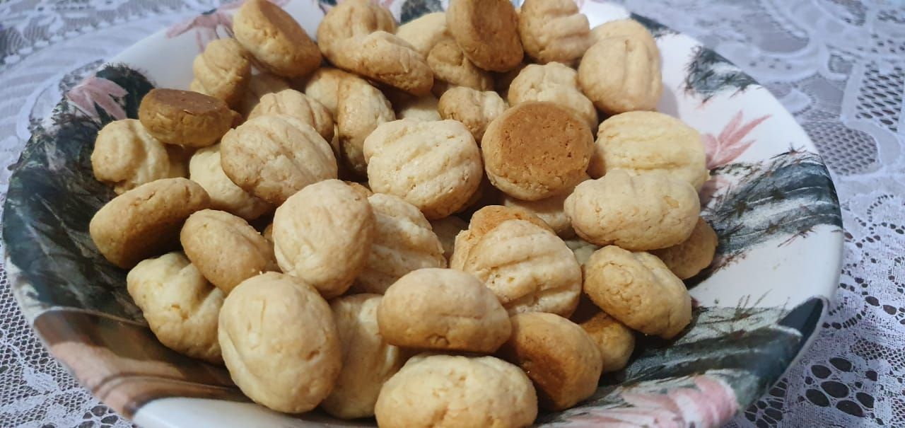 Biscoito de queijo ralado e requeijão