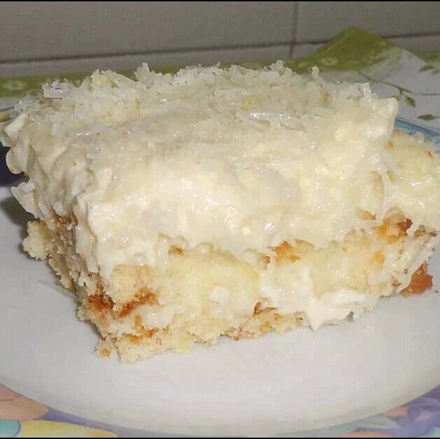 Bolo de coco de liquidificador