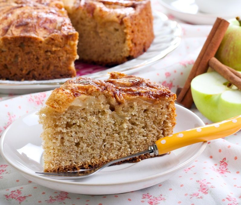 Bolo de maçã com canela