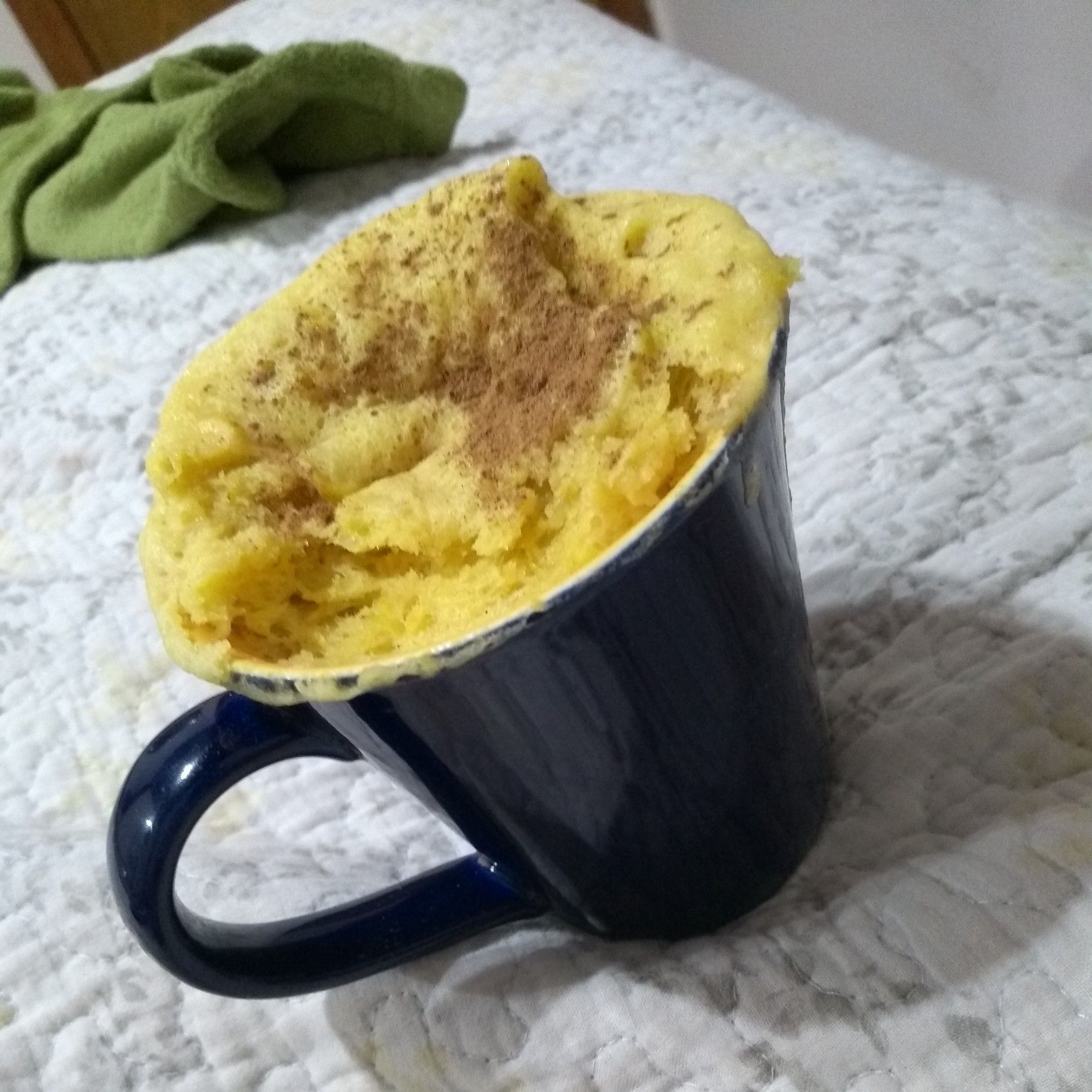 Bolo de milho de caneca