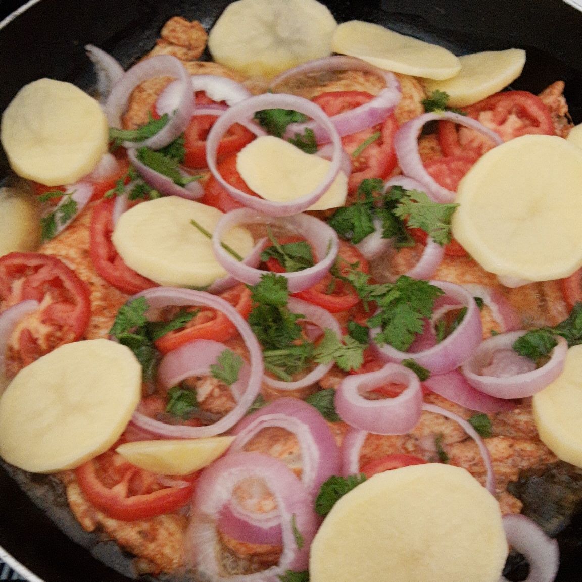 Filé de frango com batatas ao molho shoyu e mostarda