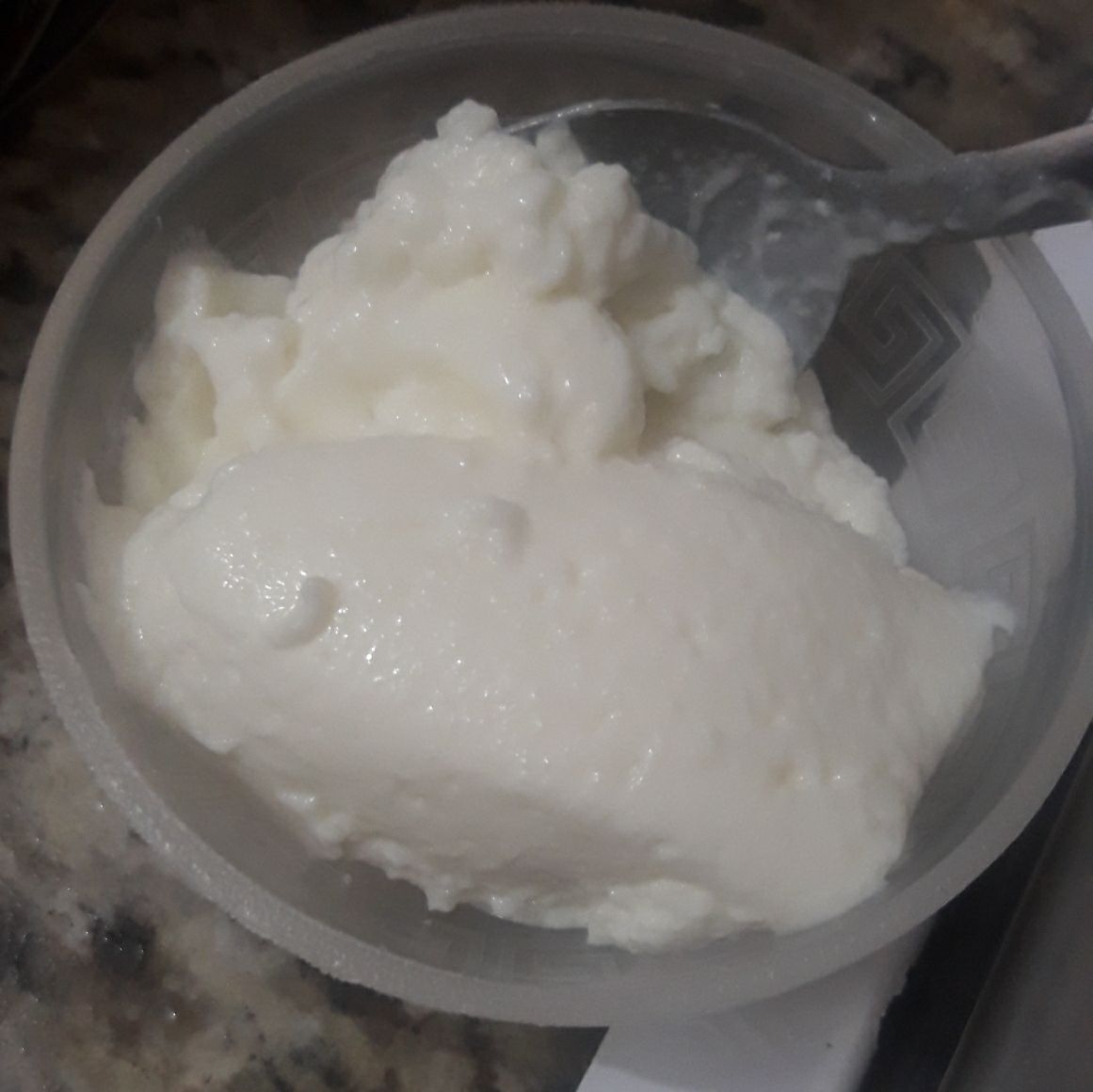 Mousse de limão feito com kefir