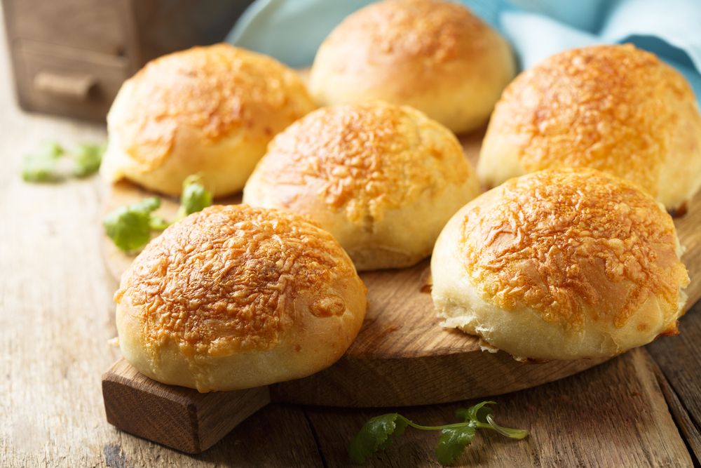 Pãezinhos recheados com creme de queijo