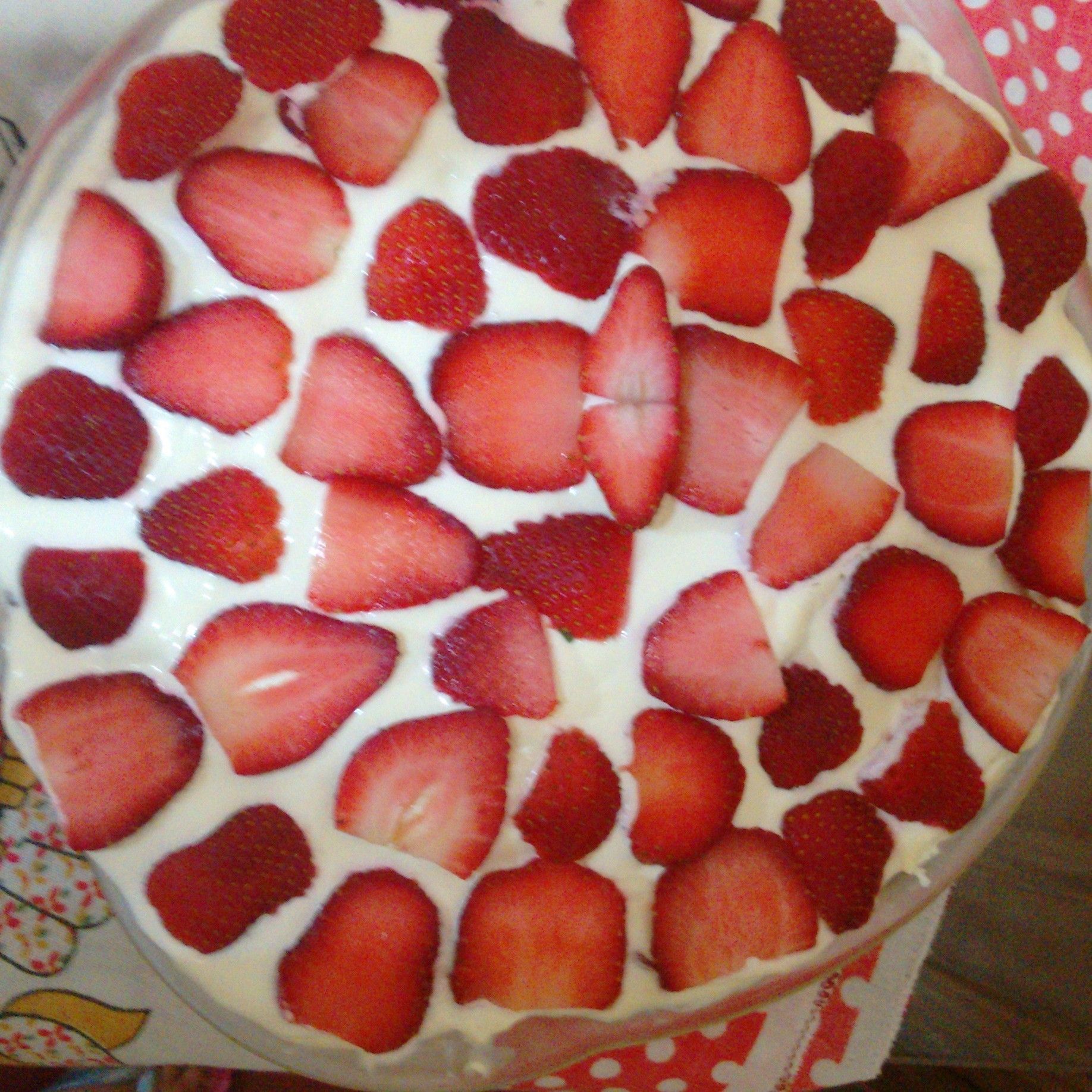 Torta de morango com chocolate branco